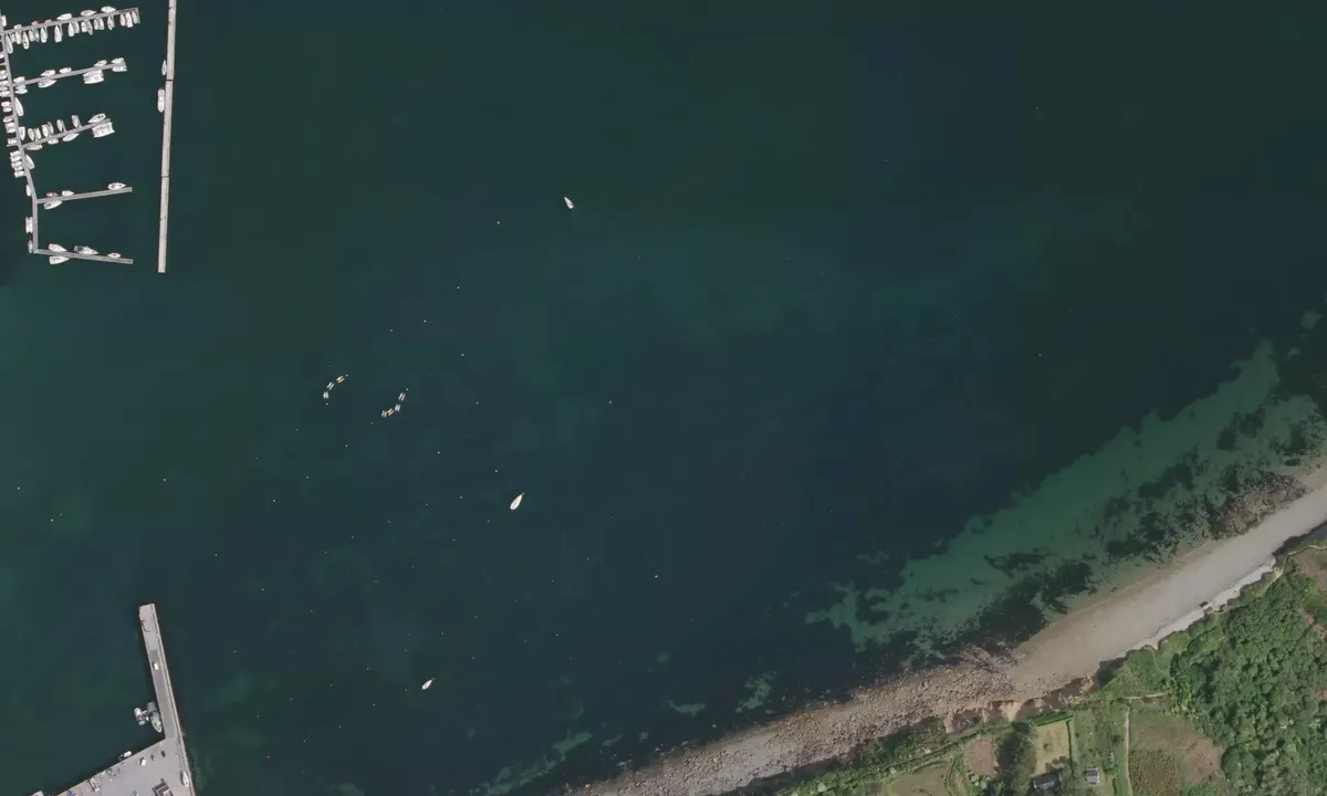 Flyfoto av Anse de Camaret